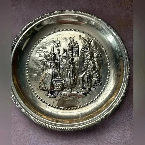 Vintage Brass Tin Gold Wall Decorative Plates Lightweight - Picture 4 of 11